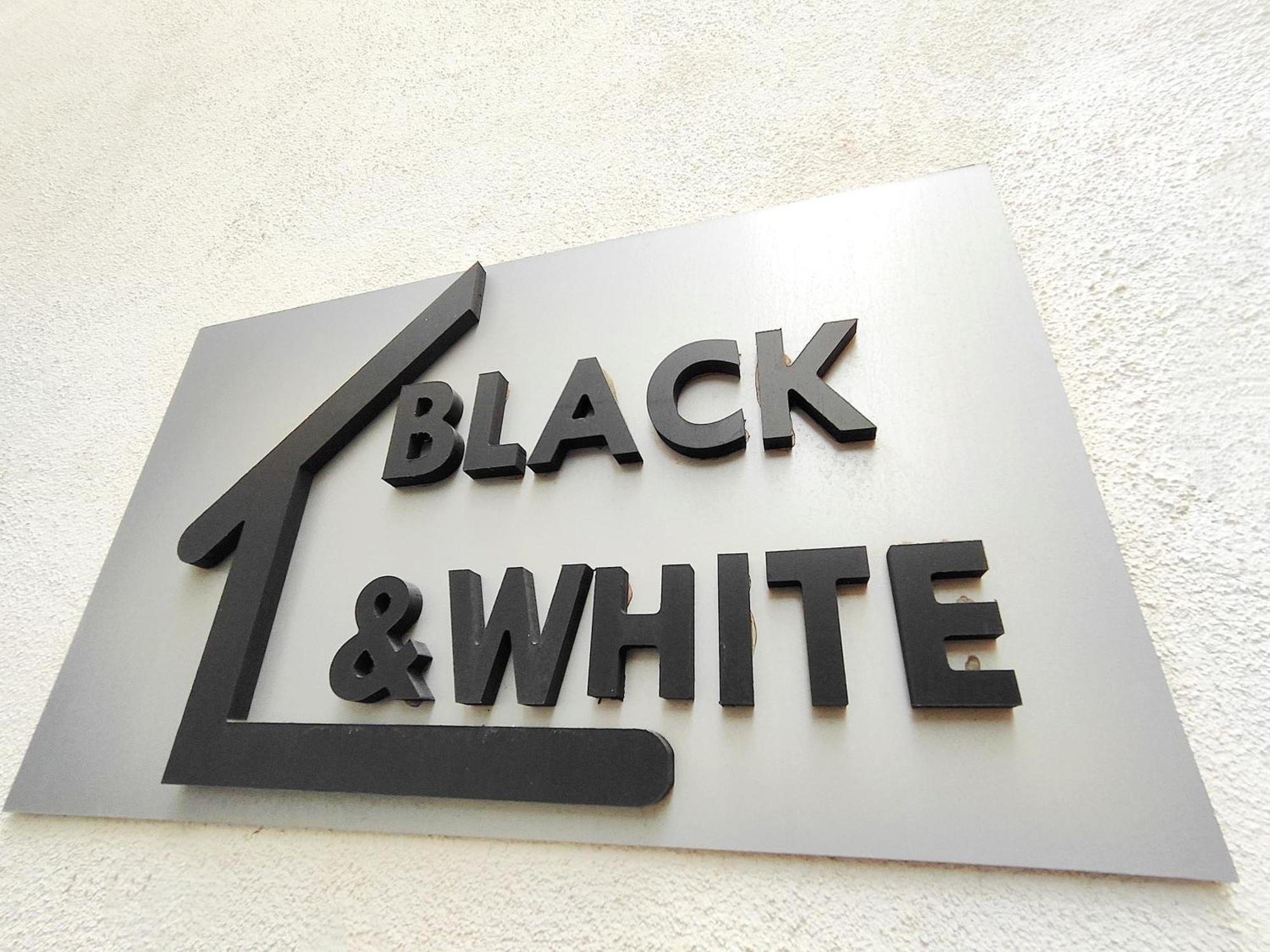 Black & White 卡塔尼亚 外观 照片